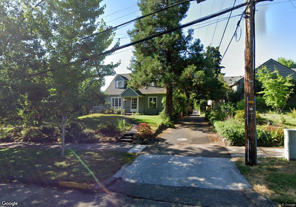 1260 E 22nd Ave, Eugene, OR 97403 - photo 1