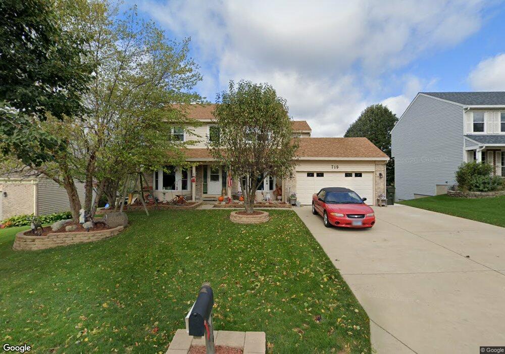 719 Mohican Trail, Lake In the Hills, IL 60156 - photo 1