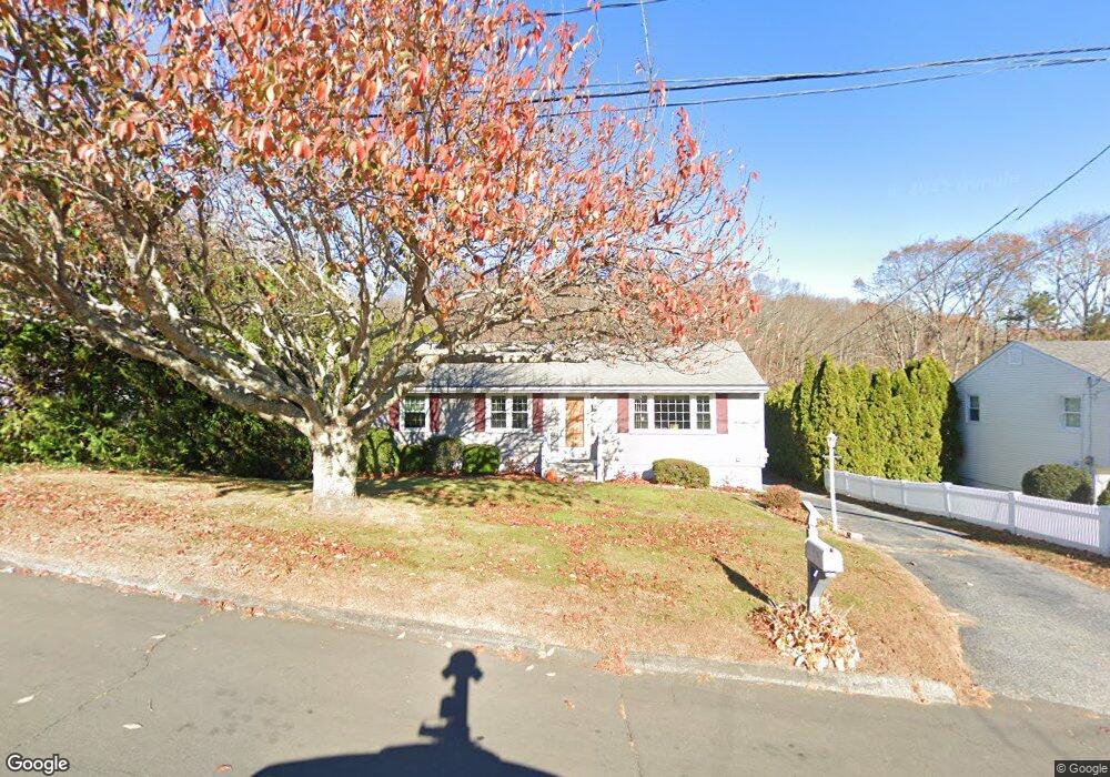 14 Penncove Rd, Niantic, CT 06357 - photo 1