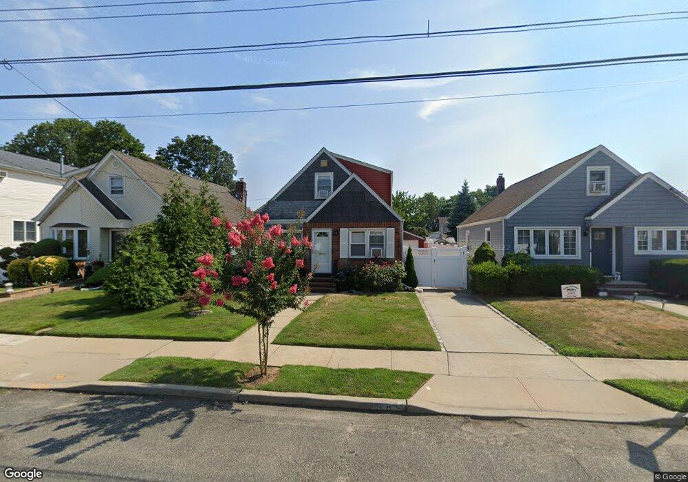 985 Third Ave, Franklin Square, NY 11010 - photo 1