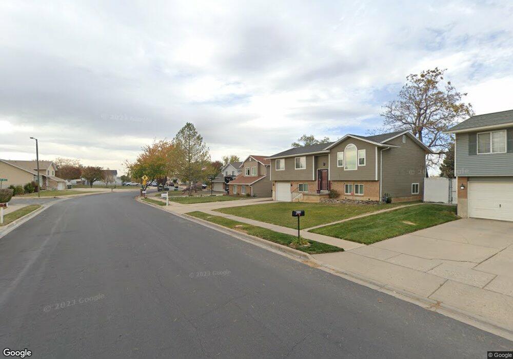 1296 W 1900 S, Woods Cross, UT 84087 - photo 1