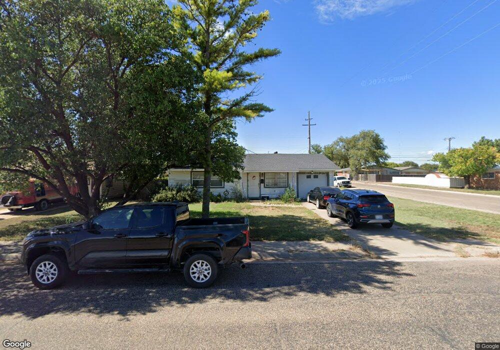 321 Oak Ave, Dumas, TX 79029 - photo 1