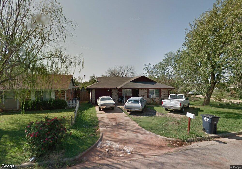 1821 W Midland St, Shawnee, OK 74804 - photo 1