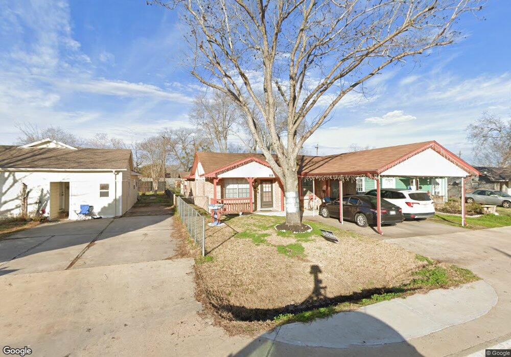 818 Jennetta St, Rosenberg, TX 77471 - photo 1