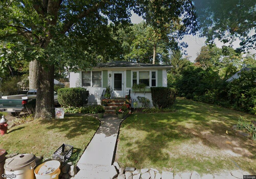 300 Lakeview Dr, Ridgewood, NJ 07450 - photo 1