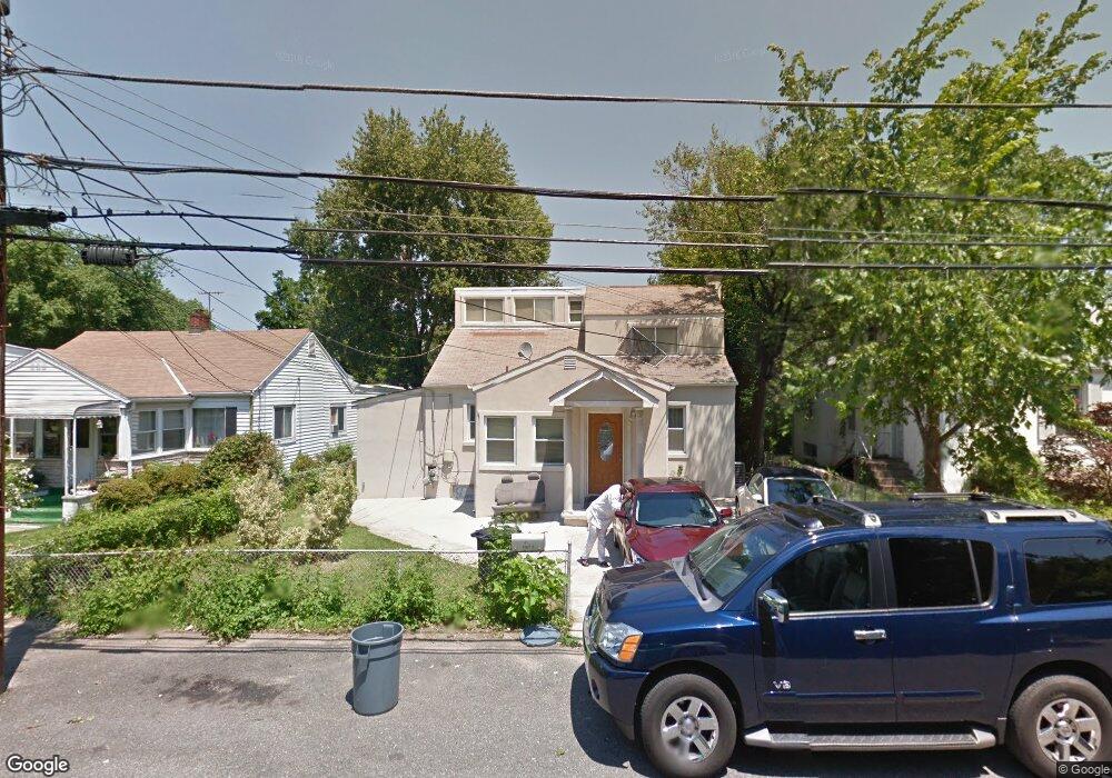 5720 Tennyson St, Riverdale, MD 20737 - photo 1