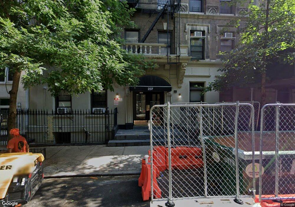 239 W 107th St, New York, NY 10025 - photo 1