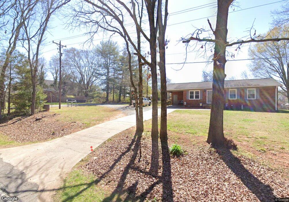 2103 Fernwood Dr, Shelby, NC 28152 - photo 1