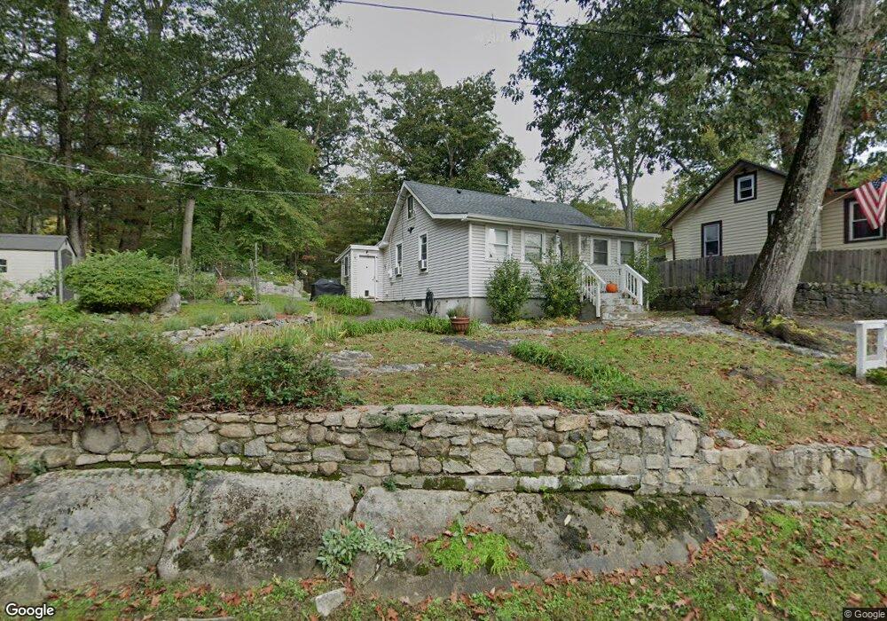 45 Laurel Rd, Lake Peekskill, NY 10537 - photo 1