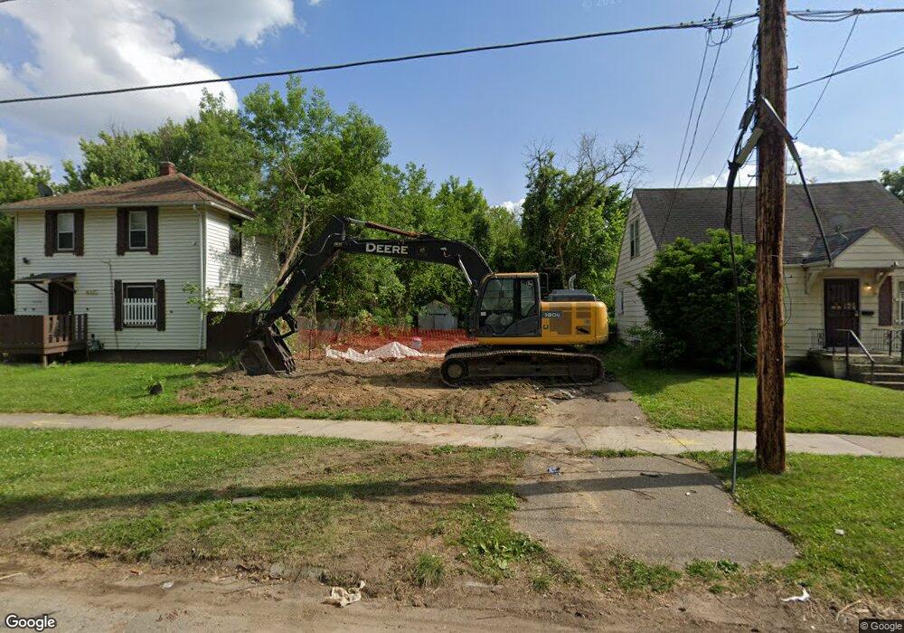 2320 Bennett Ave, Flint, MI 48506 - photo 1