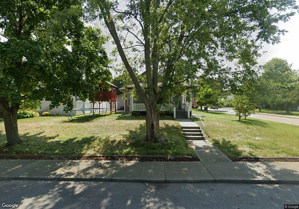 233 W Madison St, Tipton, IN 46072 - photo 1