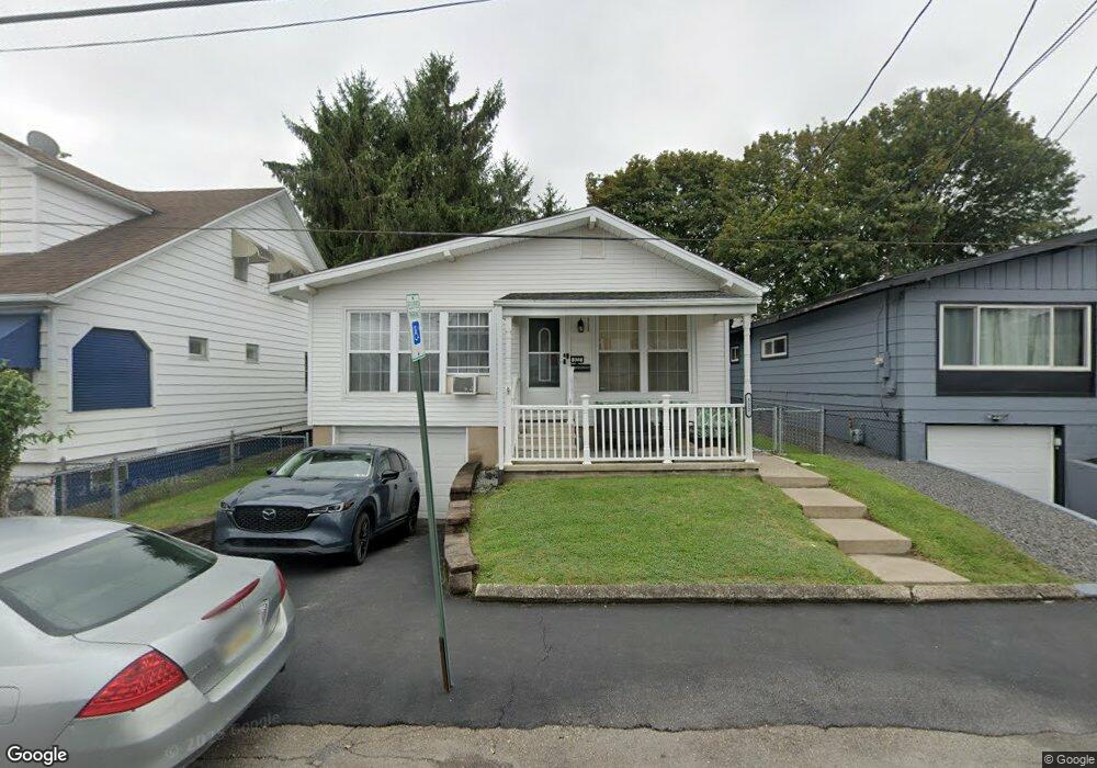 322 E Walnut St, Hazleton, PA 18201 - photo 1