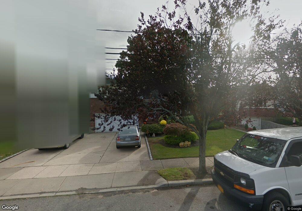 515 Maxwell St, West Hempstead, NY 11552 - photo 1