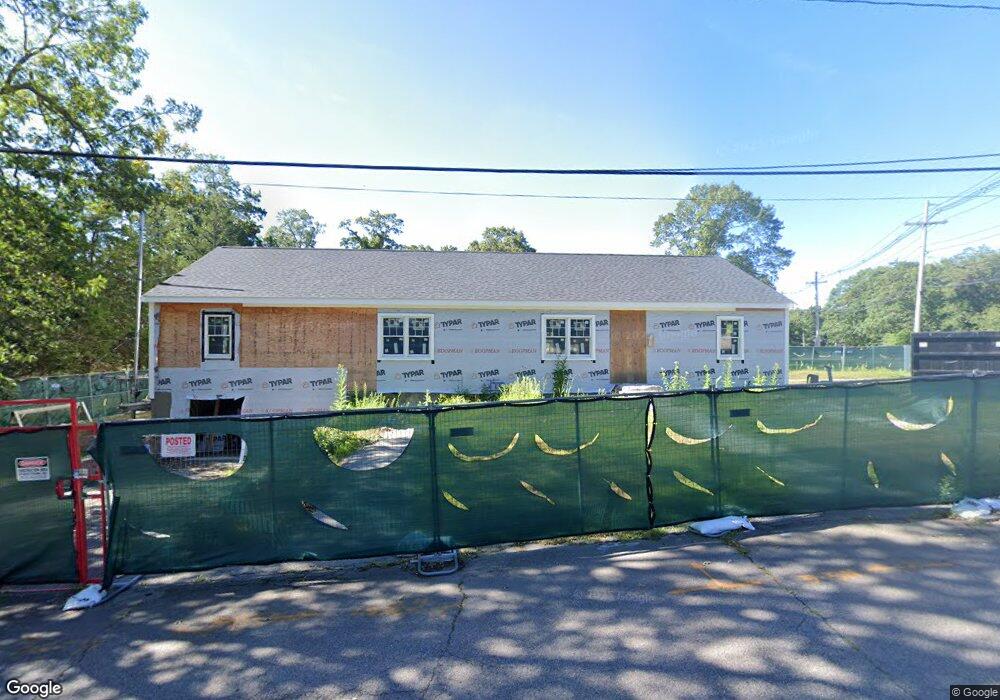 76 Rhodes Cir, Hingham, MA 02043 - photo 1