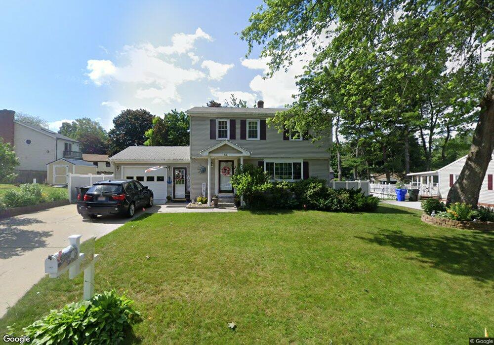 83 Deepfield Rd, Springfield, MA 01118 - photo 1