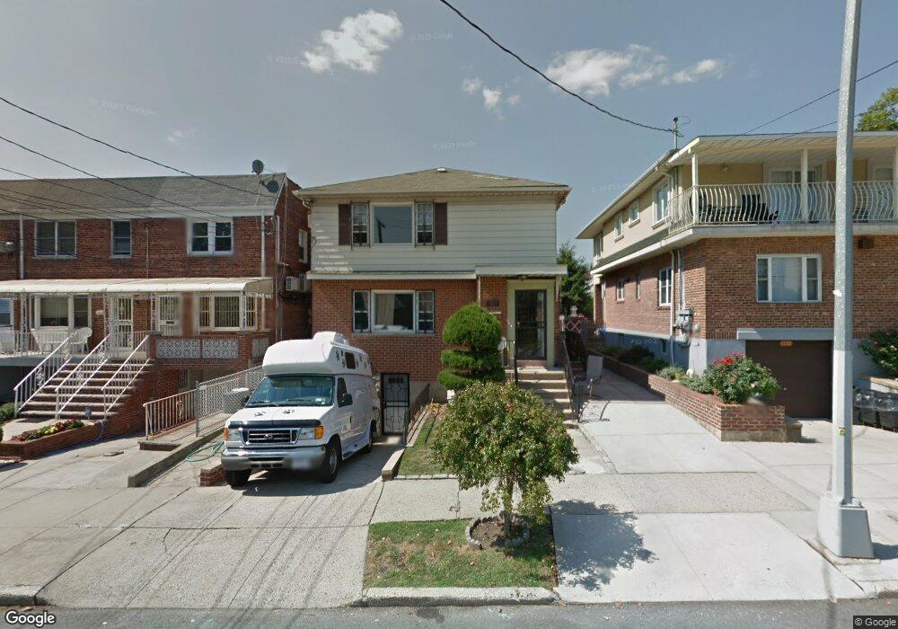 61-34 138th St unit 1Fl, Flushing, NY 11367 - photo 1