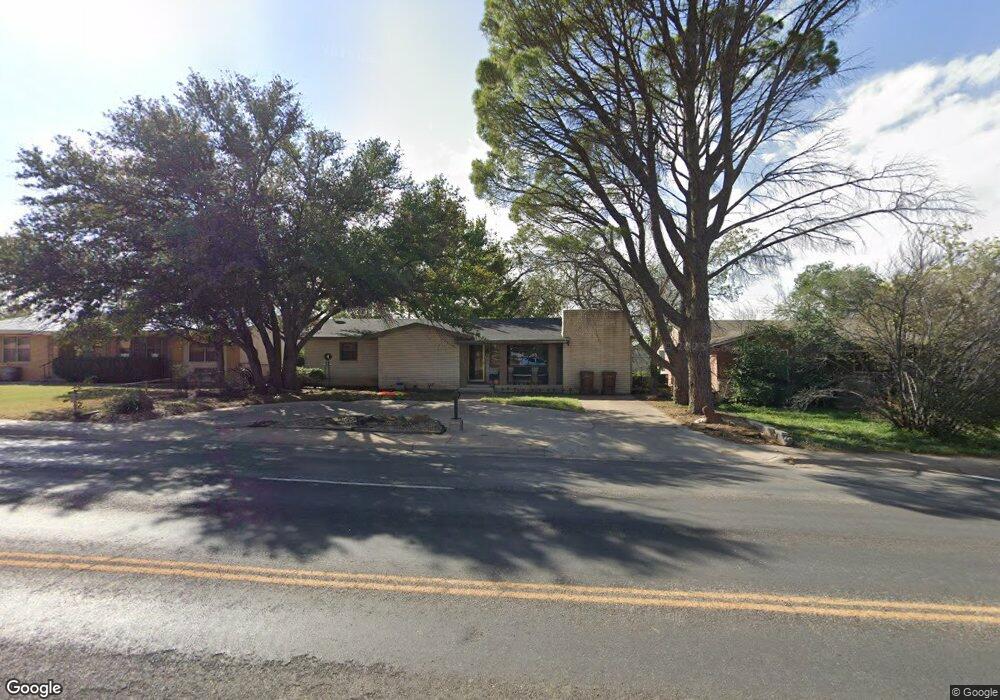 804 Birdwell Ln, Big Spring, TX 79720 - photo 1