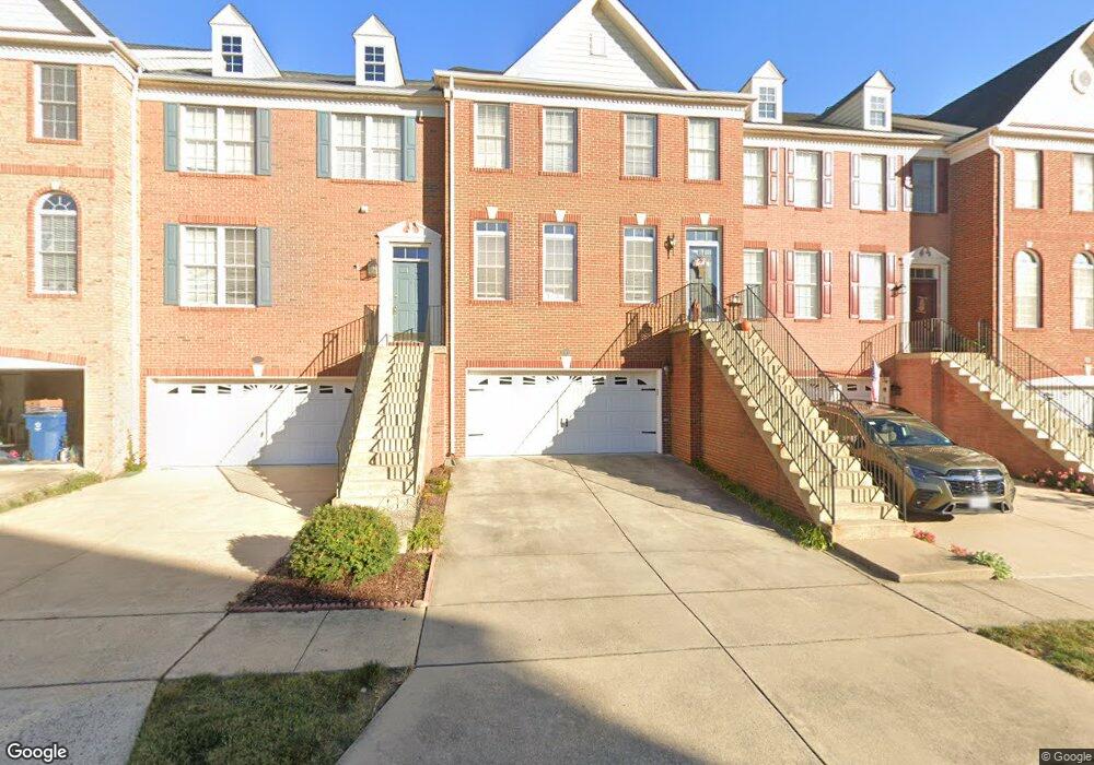 25830 Norrington Square, Chantilly, VA 20152 - photo 1