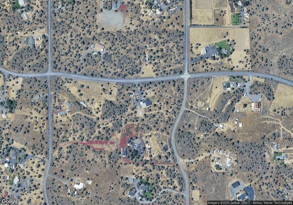 3202 NE Walnut Ave, Redmond, OR 97756 - photo 1