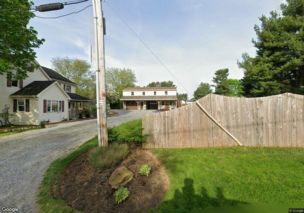 672 Broad St, Honey Brook, PA 19344 - photo 1