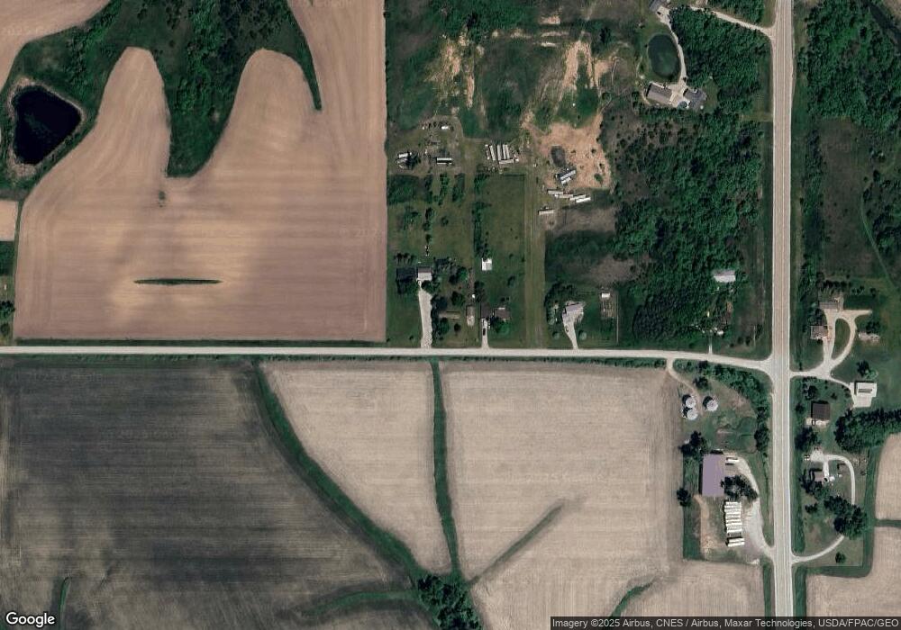 732 N 87th Ave W, Newton, IA 50208 - photo 1