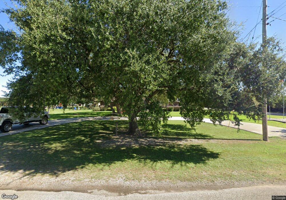 2216 Fenner St, Beeville, TX 78102 - photo 1