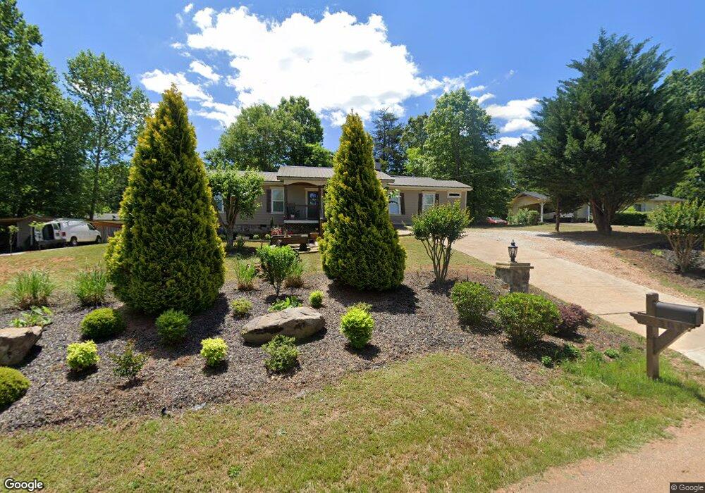 304 Red Fox Hollow Rd, Cornelia, GA 30531 - photo 1