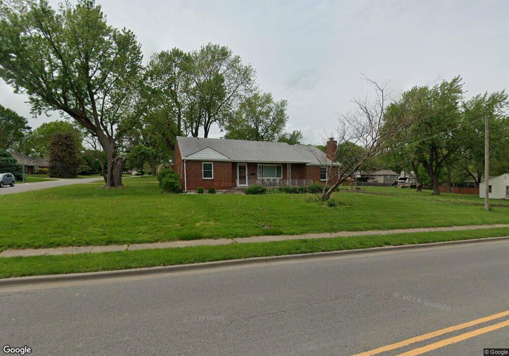 5720 Quivira Rd, Shawnee, KS 66216 - photo 1