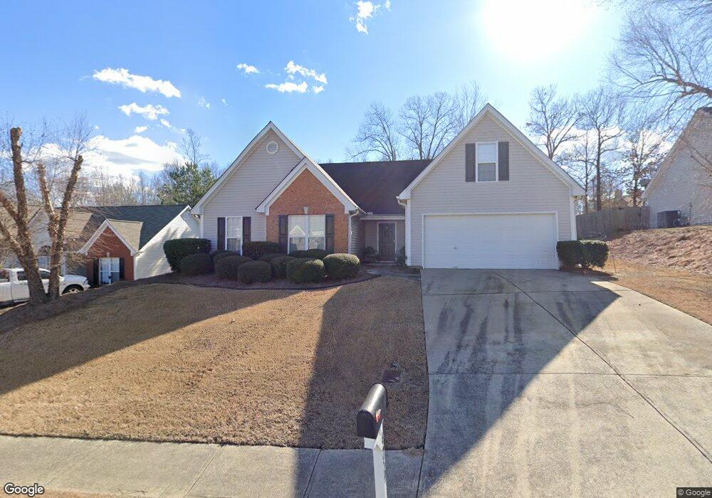 4259 Duncan Ives Dr, Buford, GA 30519 - photo 1