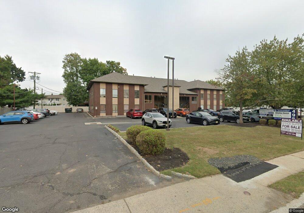 495 Union Ave unit 1, Middlesex, NJ 08846 - photo 1