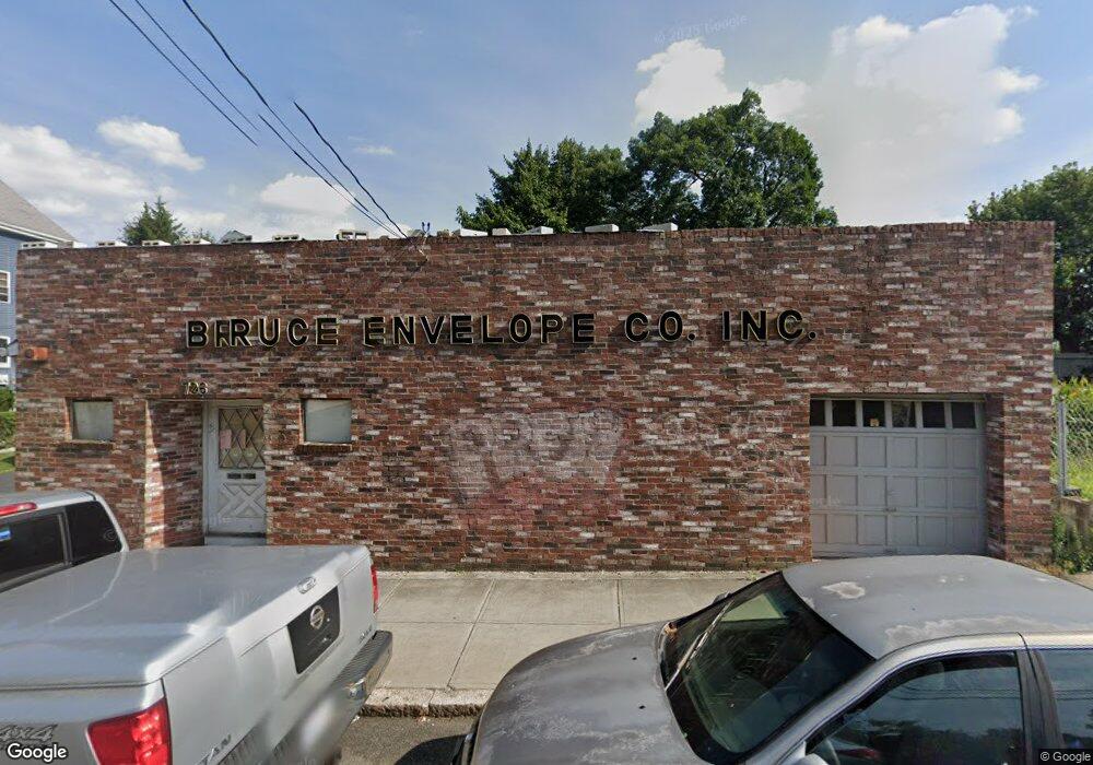 726 Mineral Spring Ave, Pawtucket, RI 02860 - photo 1