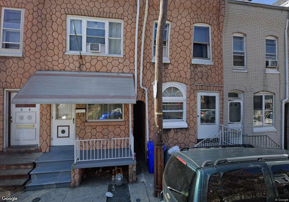 430 Linden St, Reading, PA 19604 - photo 1