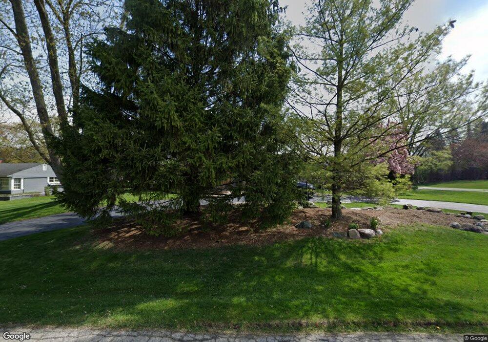 4425 Charing Way, Bloomfield Hills, MI 48304 - photo 1