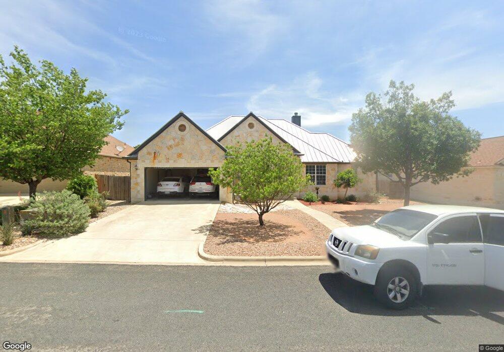 1205 Kyle Ln, Fredericksburg, TX 78624 - photo 1