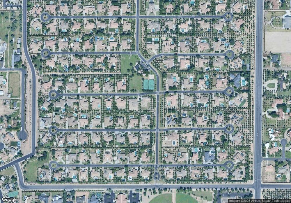 3359 E Ivyglen Cir unit 103, Mesa, AZ 85213 - photo 1