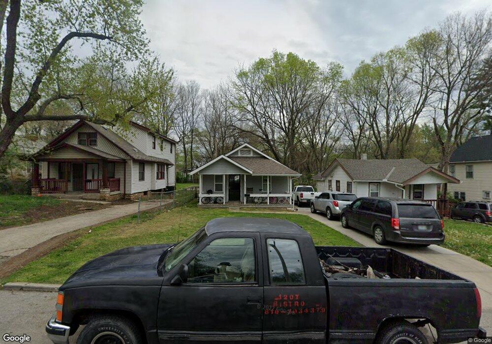 6911 Agnes Ave, Kansas City, MO 64132 - photo 1