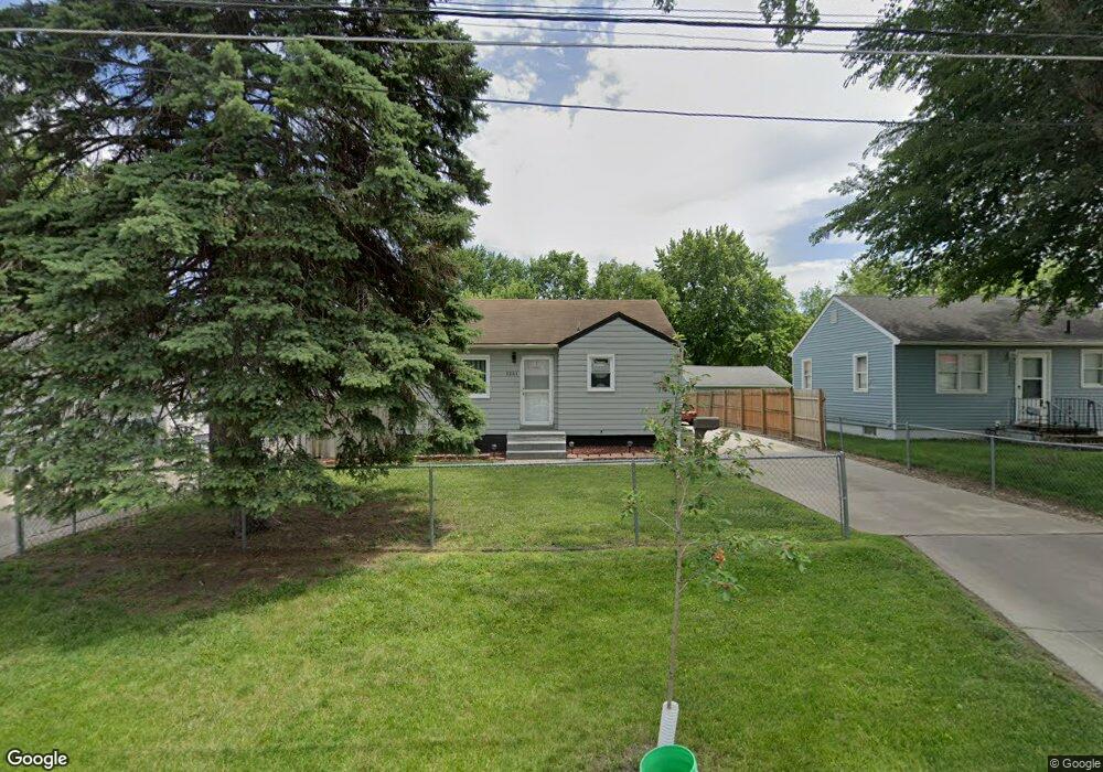 1251 E 27th Ct, Des Moines, IA 50317 - photo 1