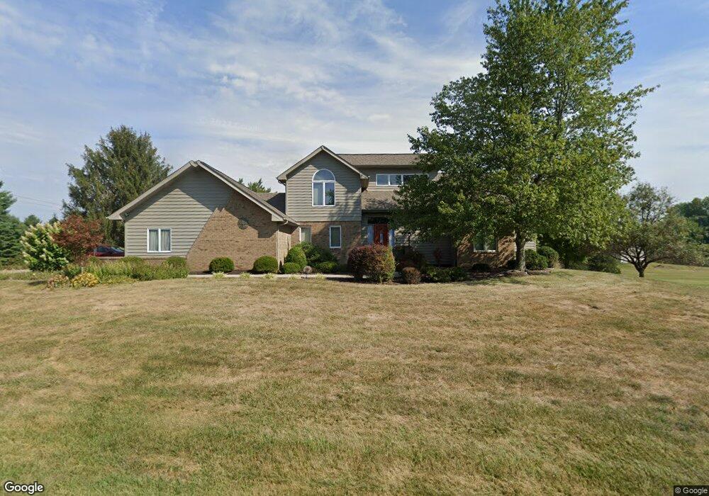 7134 W Stirrup Ln, Columbus, IN 47201 - photo 1