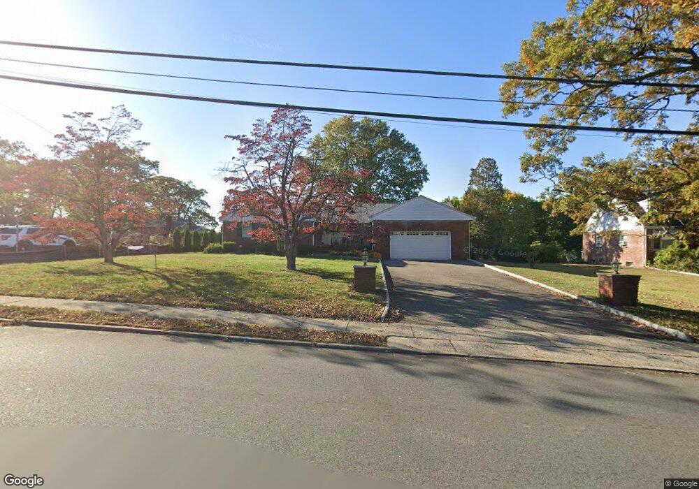 385 N Farview Ave, Paramus, NJ 07652 - photo 1