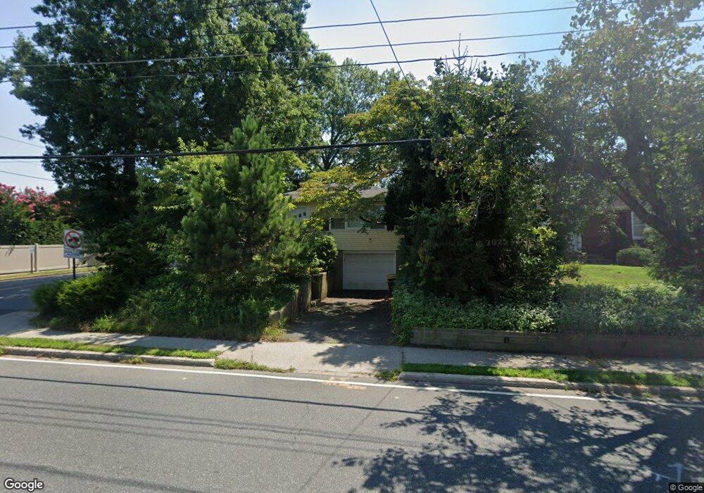 9 Glenwood Rd, Glen Head, NY 11545 - photo 1