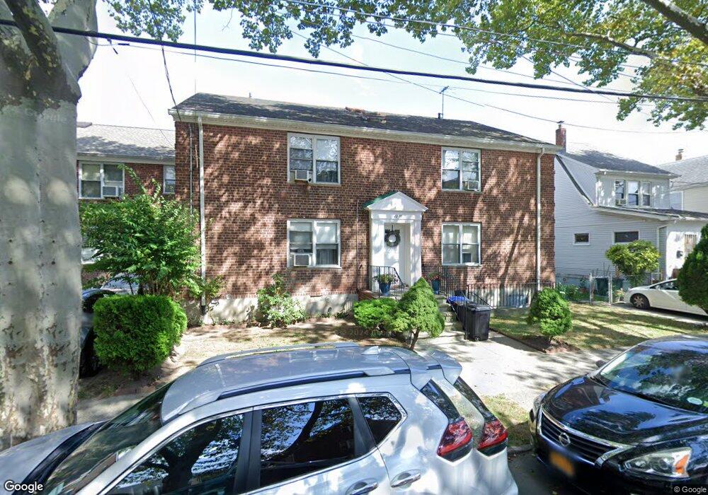 40-15 193rd St unit 2R, Flushing, NY 11358 - photo 1