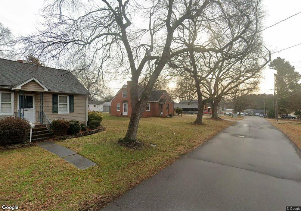 102 Grace St, Oxford, NC 27565 - photo 1