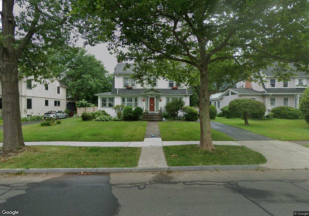 51 Beverly Rd, West Hartford, CT 06119 - photo 1