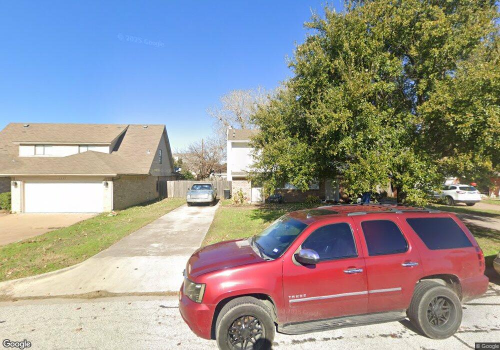 7605 Connie Ct, North Richland Hills, TX 76182 - photo 1