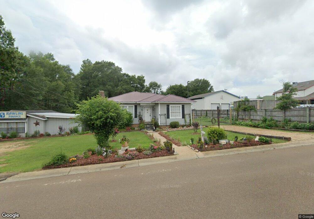 128 West Ave S, McComb, MS 39648 - photo 1