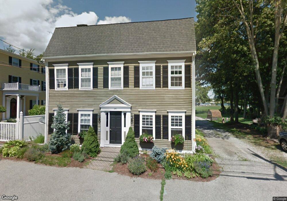 240 Merrimac St unit 2, 1, Newburyport, MA 01950 - photo 1