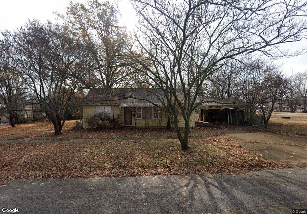 1422 Briggs Ave, Parsons, KS 67357 - photo 1