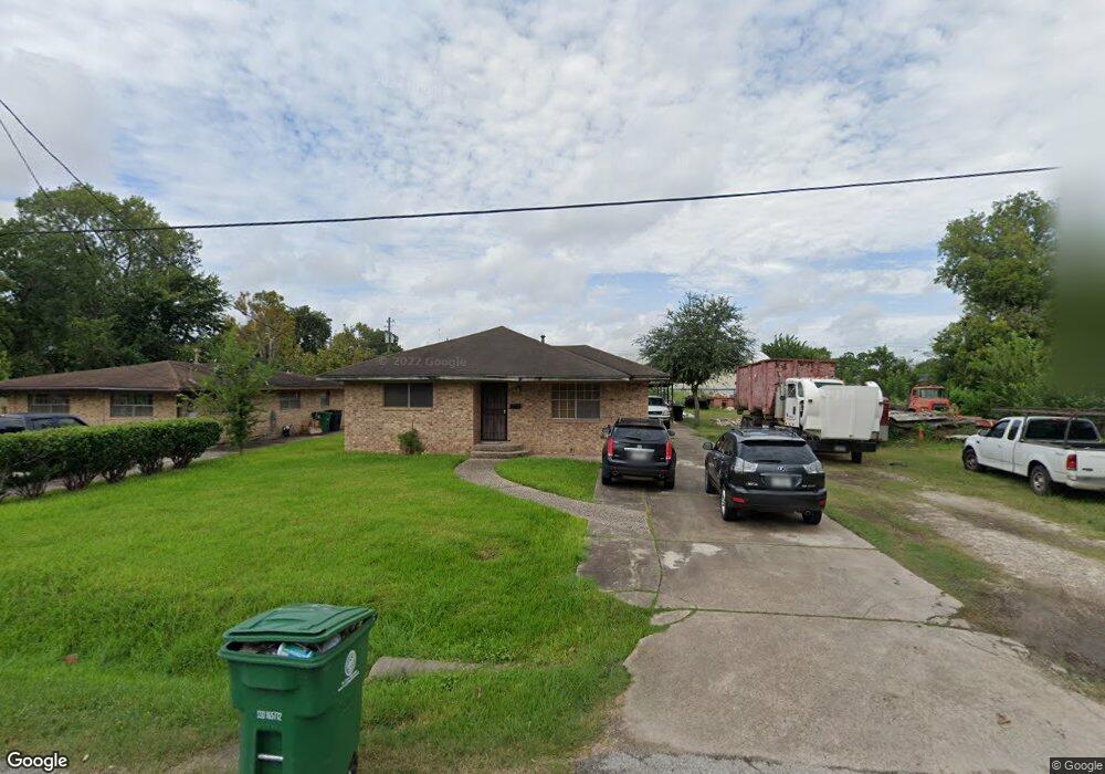 5617 Los Angeles St, Houston, TX 77026 - photo 1