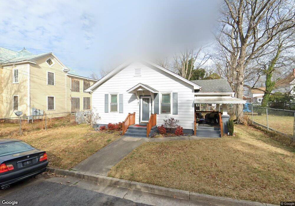 8 W 7th St, Weldon, NC 27890 - photo 1