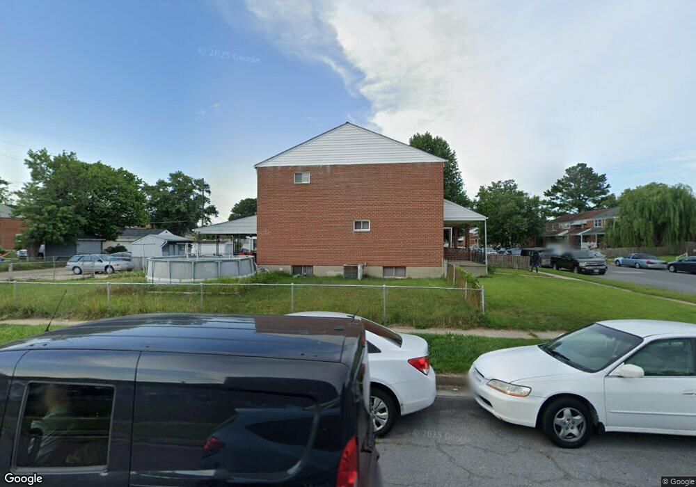 1006 Foxcroft Ln, Essex, MD 21221 - photo 1